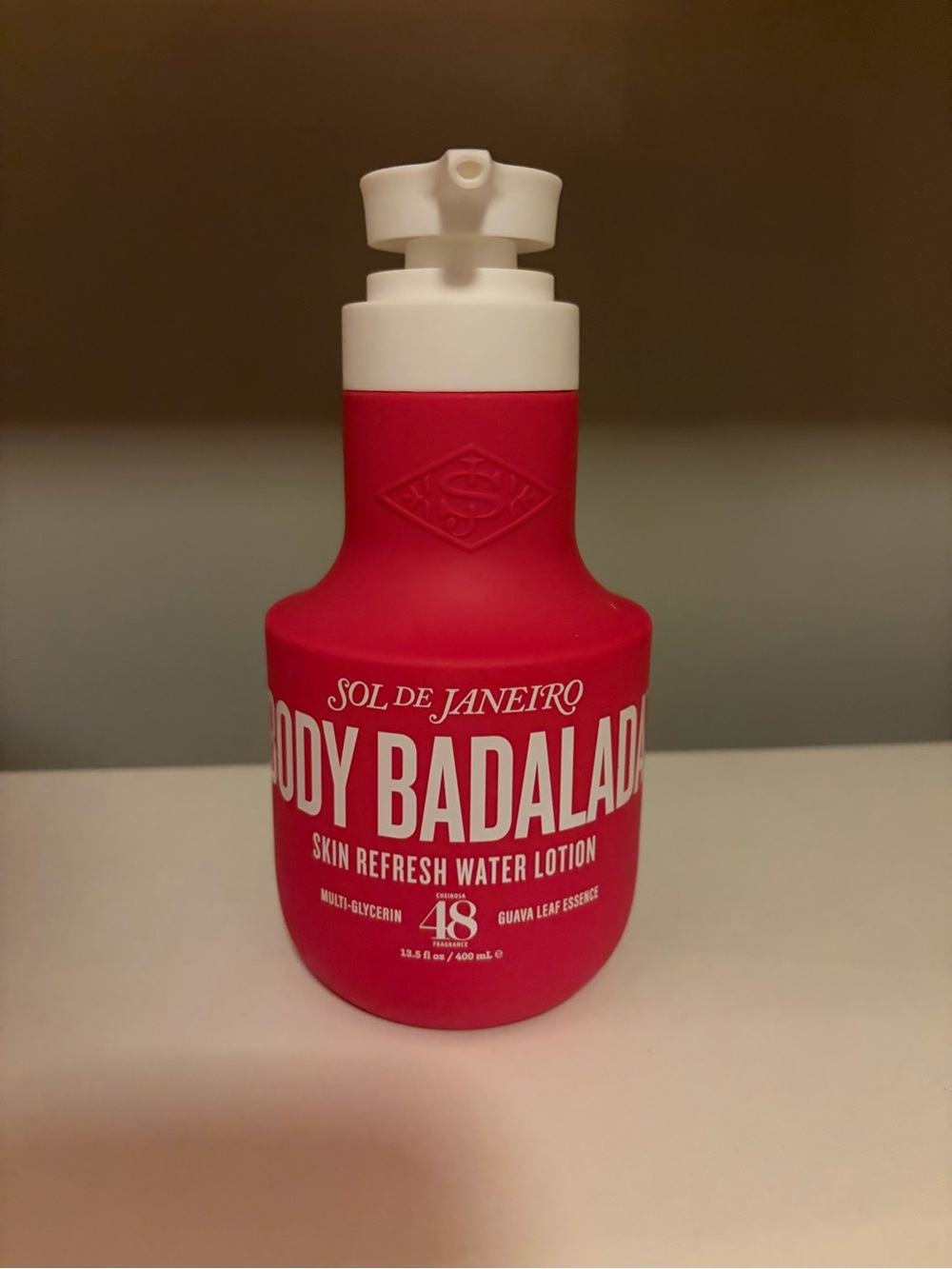 Sol de Janeiro Body Badalada Skin Refresh Water Lotion — pink and white